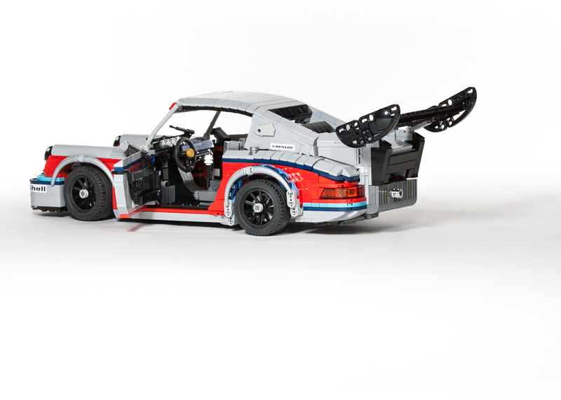 Illustration for article titled Lego Has To Build This Amazing Martini Porsche Racing Set